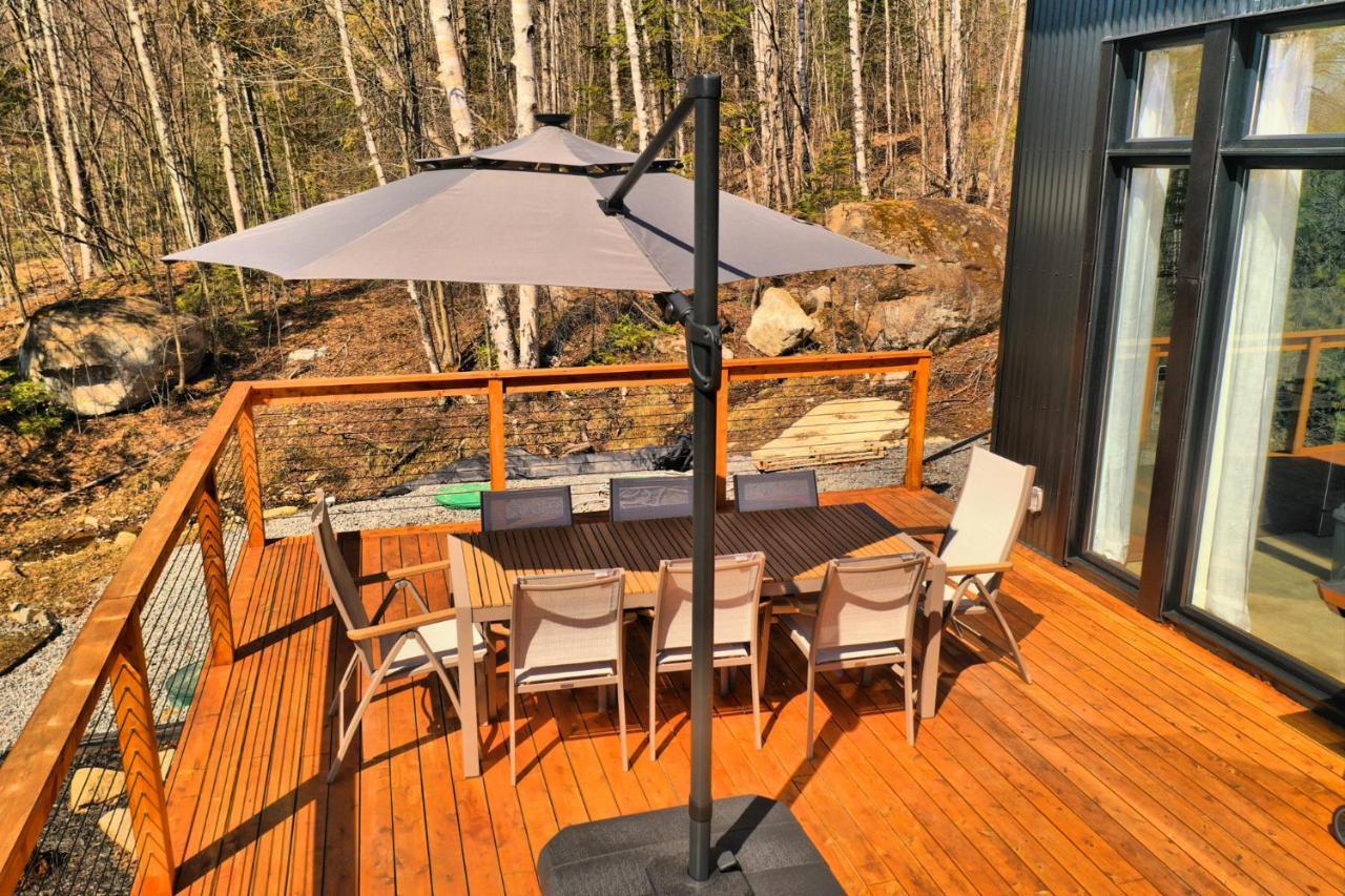 Kallm-Mont-Tremblant Chalet With Hot Tub, Pond & Beach On Private 7Acre Estate Lac-Superieur Exterior foto
